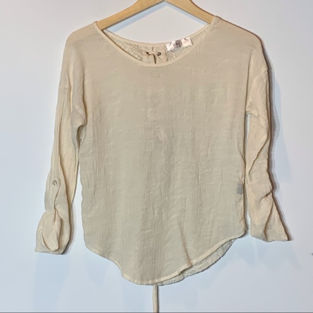 EUC‎ Bacio lace back lace up back boho blouse